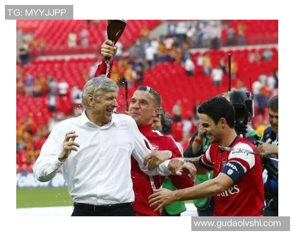 冲突升级！阿森纳与教练发生激烈争执