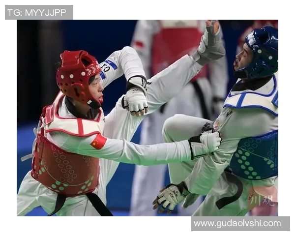 中国跆拳道世锦赛夺金，教练组泪洒赛场